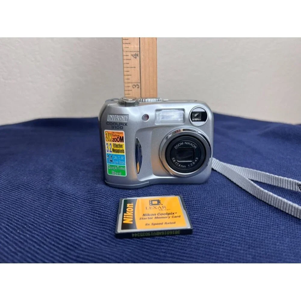 Nikon Coolpix 3100 3.2MP Digital Camera 3x Optical Zoom Memory Card **READ